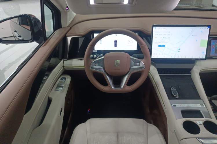 Used BYD Xia 2025 DM-i 1.5T 180km Excellence Model Steering Wheel