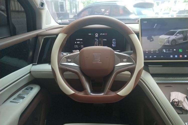 Used BYD Xia 2025 DM-i 1.5T 180km Excellence Model Steering Wheel