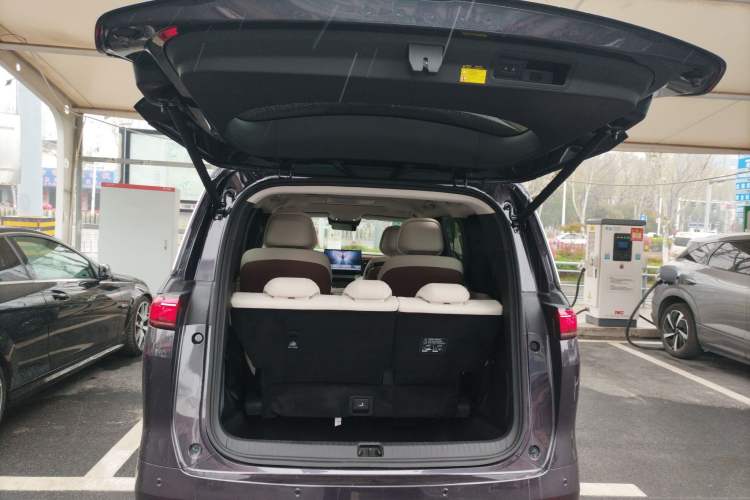 Used BYD Xia 2025 DM-i 1.5T 180km Excellence Model Trunk