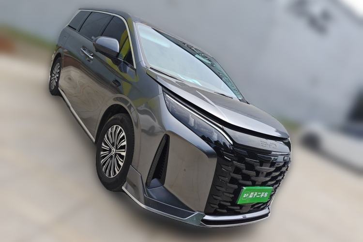 Used BYD Xia 2025 DM-i 1.5T 180km Beyond Edition Front Right 45 Deg