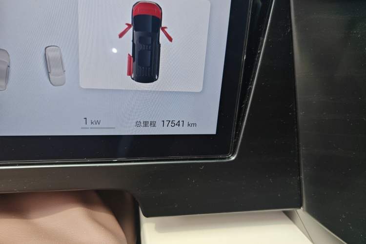 Used BYD Xia 2025 DM-i 1.5T 180km Beyond Edition Odometer Close Up