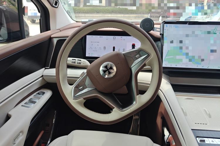 Used BYD Xia 2025 DM-i 1.5T 180km Beyond Edition Steering Wheel