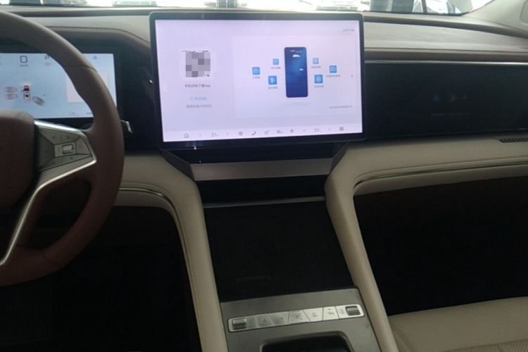 Used BYD Xia 2025 DM-i 1.5T 180km Excellence Model Audio And AC Panel
