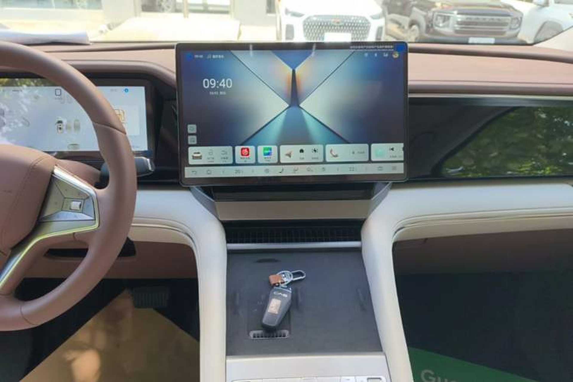 Used BYD Xia 2025 DM-i 1.5T 180km Beyond Edition Audio And AC Panel