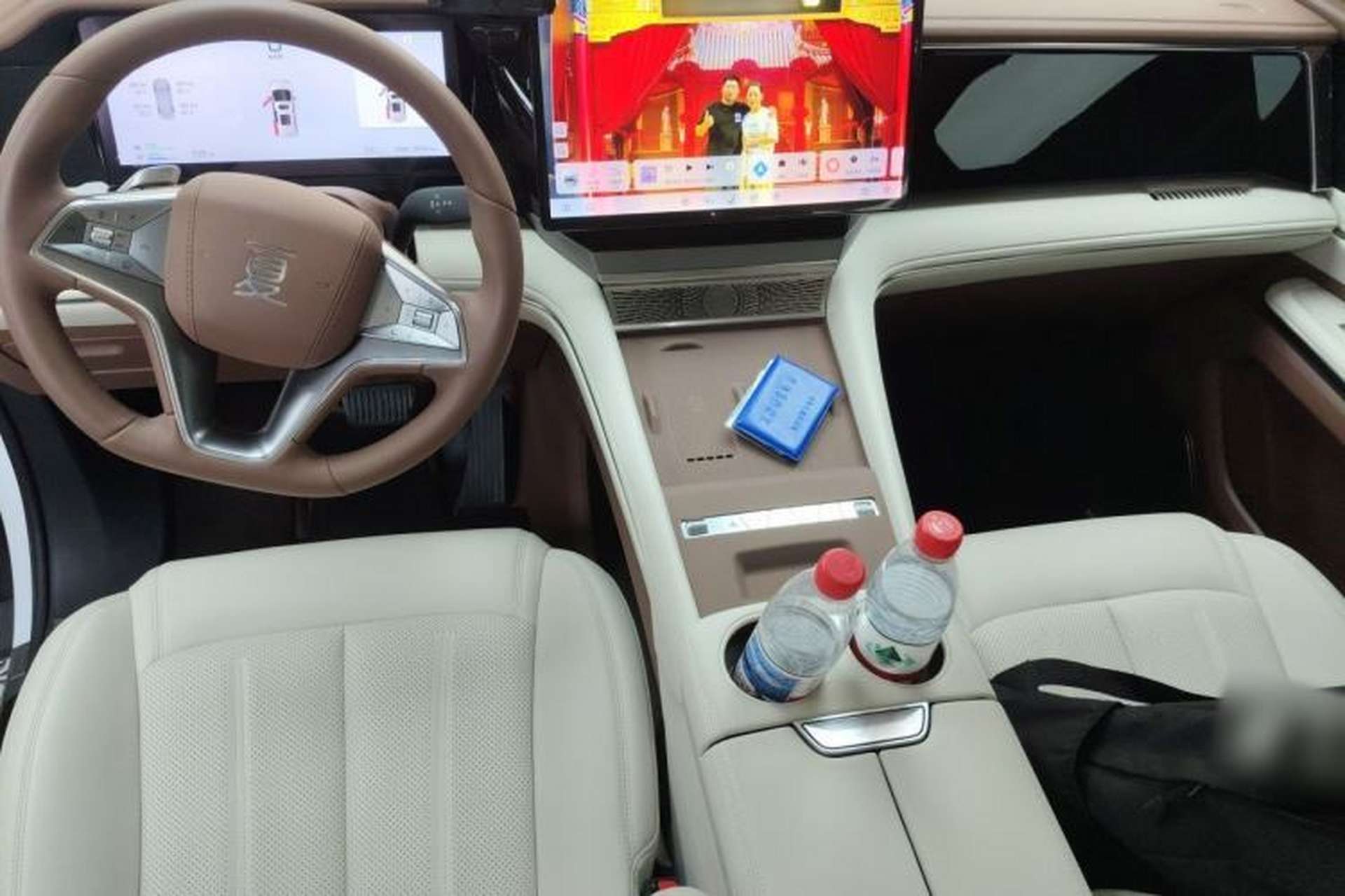 Used BYD Xia 2025 DM-i 1.5T 180km Beyond Edition Center Console