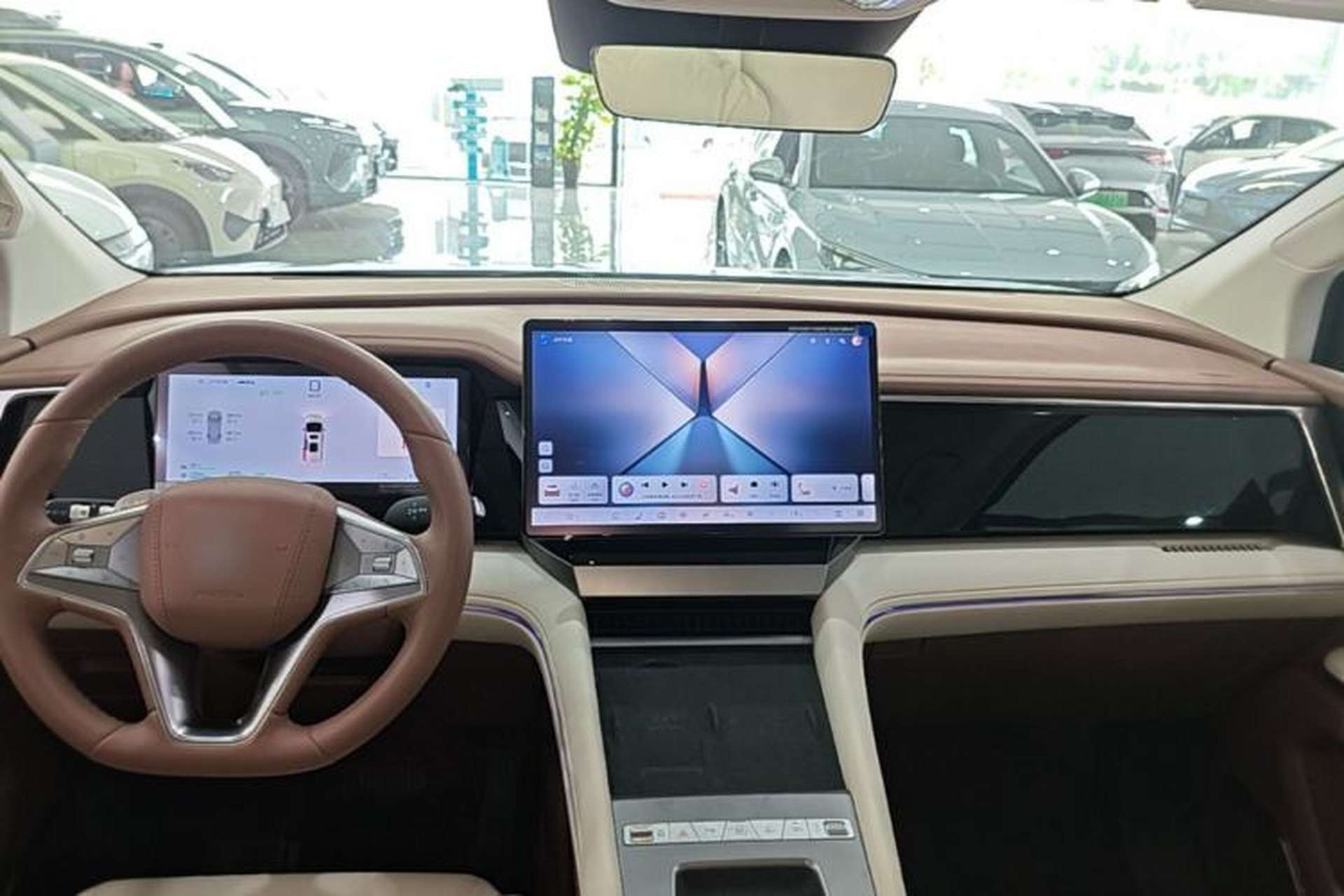 Used BYD Xia 2025 DM-i 1.5T 180km Beyond Edition Center Console