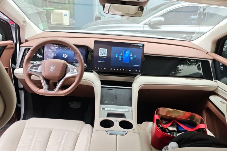 Used BYD Xia 2025 DM-i 1.5T 180km Beyond Edition Center Console