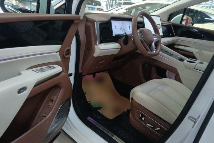 Used BYD Xia 2025 DM-i 1.5T 180km Excellence Model Driver Seat