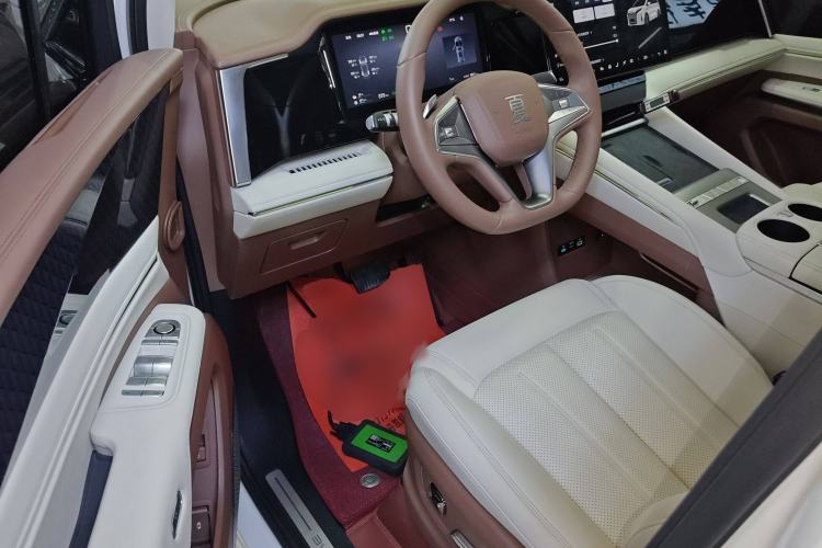 Used BYD Xia 2025 DM-i 1.5T 180km Beyond Edition Driver Seat