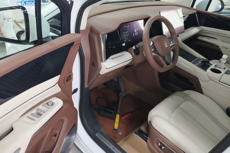 Used BYD Xia 2025 DM-i 1.5T 180km Beyond Edition Driver Seat