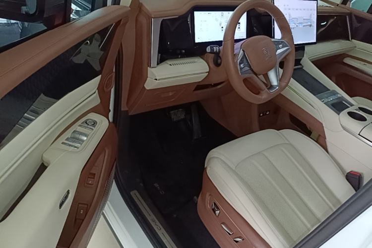 Used BYD Xia 2025 DM-i 1.5T 180km Beyond Edition Driver Seat