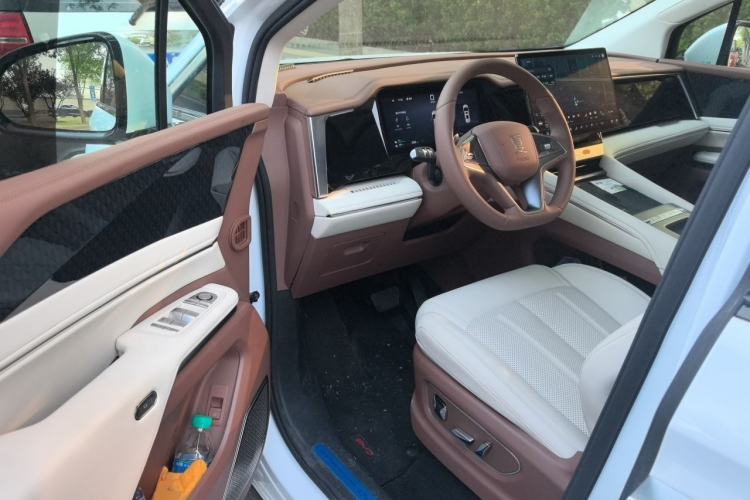 Used BYD Xia 2025 DM-i 1.5T 100km Supreme Edition Driver Seat