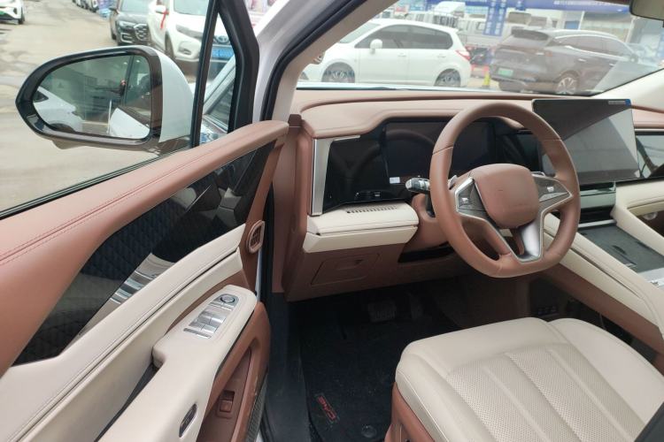 Used BYD Xia 2025 DM-i 1.5T 180km Beyond Edition Driver Seat