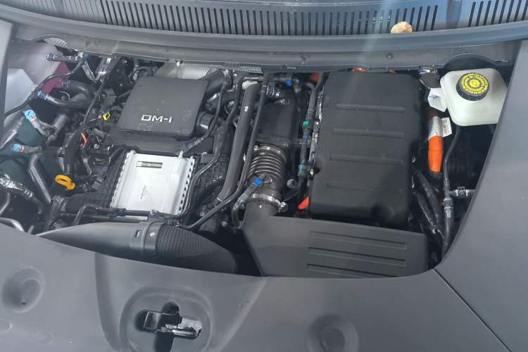Used BYD Xia 2025 DM-i 1.5T 180km Excellence Model Engine Bay