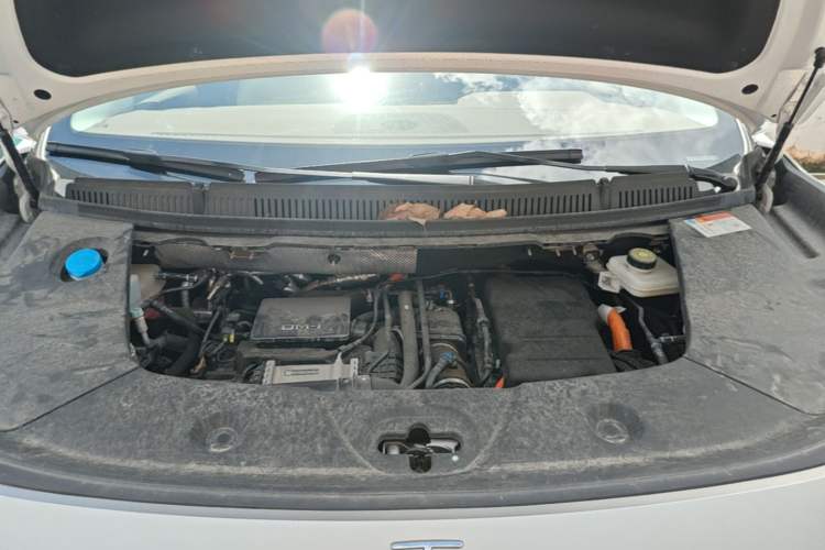 Used BYD Xia 2025 DM-i 1.5T 180km Excellence Model Engine Bay