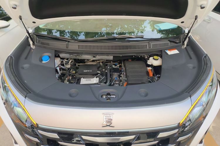 Used BYD Xia 2025 DM-i 1.5T 180km Beyond Edition Engine Bay