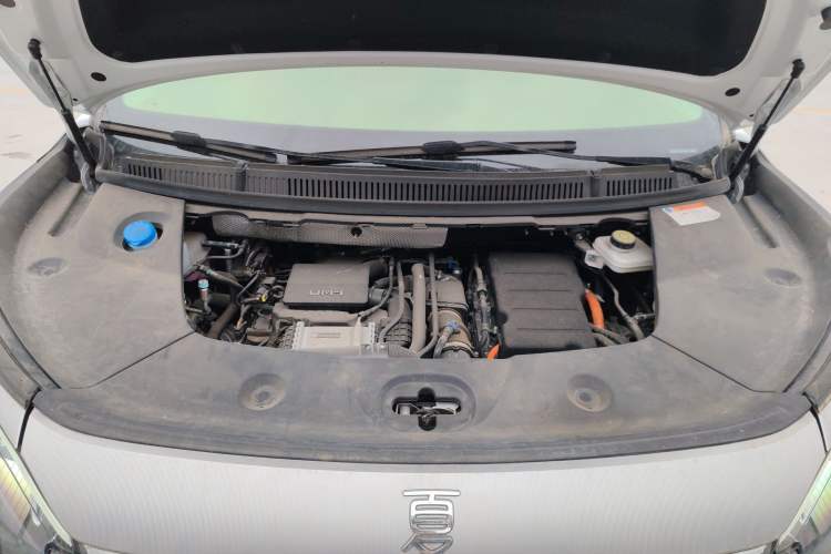 Used BYD Xia 2025 DM-i 1.5T 100km Supreme Edition Engine Bay