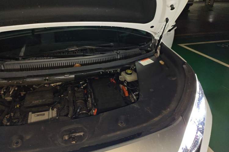 Used BYD Xia 2025 DM-i 1.5T 180km Excellence Model Engine Bay Left