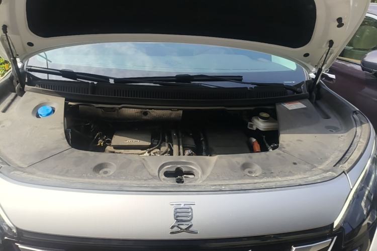 Used BYD Xia 2025 DM-i 1.5T 180km Beyond Edition Engine Bay