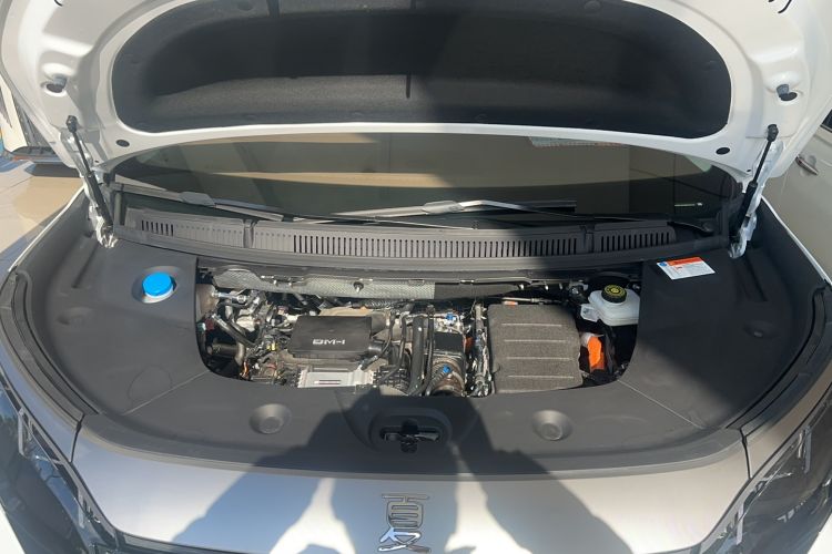 Used BYD Xia 2025 DM-i 1.5T 180km Excellence Model Engine Bay
