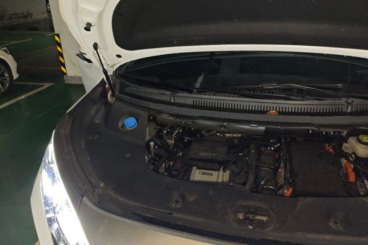 Used BYD Xia 2025 DM-i 1.5T 180km Excellence Model Engine Bay Right