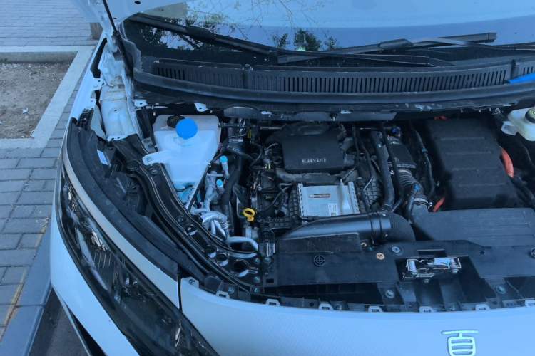 Used BYD Xia 2025 DM-i 1.5T 100km Supreme Edition Engine Bay Right