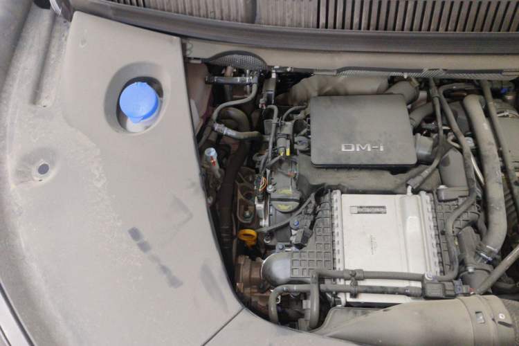 Used BYD Xia 2025 DM-i 1.5T 180km Excellence Model Engine Bay Right