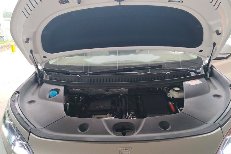 Used BYD Xia 2025 DM-i 1.5T 180km Excellence Model Engine Bay
