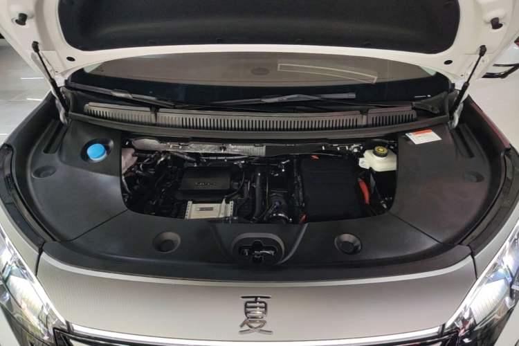 Used BYD Xia 2025 DM-i 1.5T 100km Leading Model Engine Bay