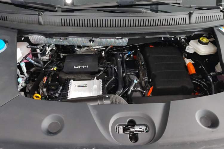 Used BYD Xia 2025 DM-i 1.5T 180km Excellence Model Engine Bay