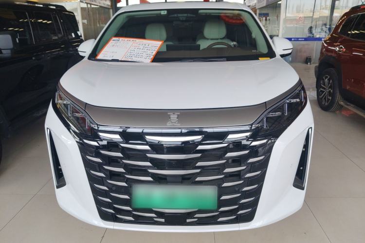 Used BYD Xia 2025 DM-i 1.5T 180km Beyond Edition Exterior 1