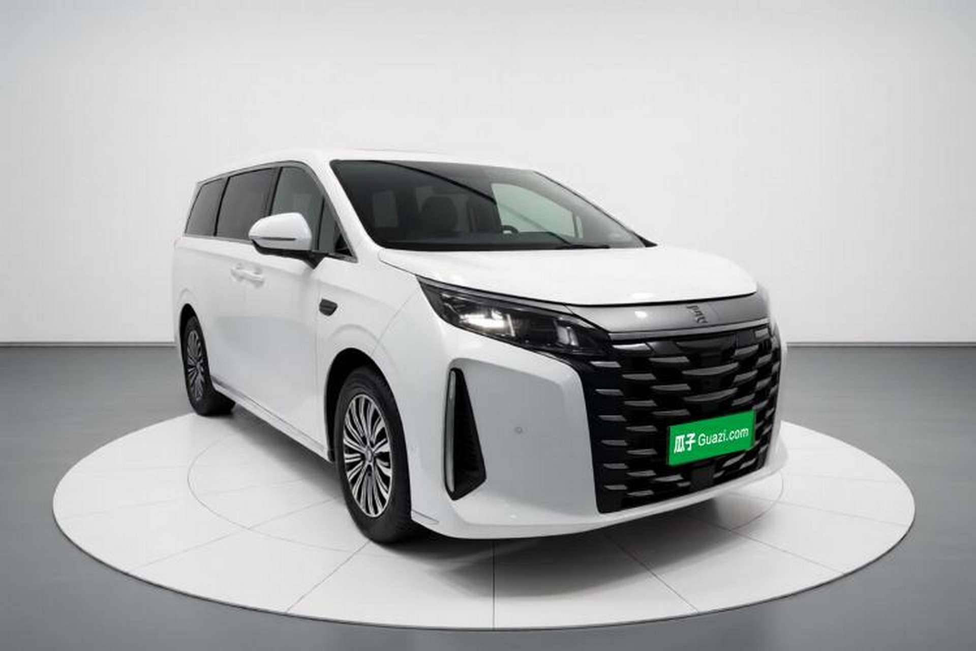 Used BYD Xia 2025 DM-i 1.5T 180km Excellence Model Exterior 1