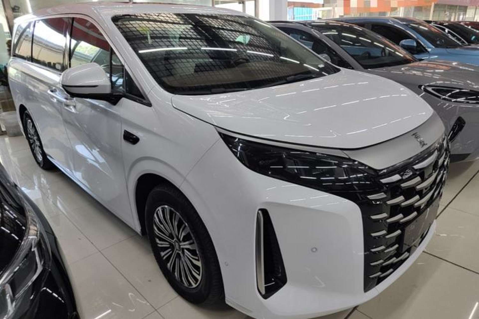 Used BYD Xia 2025 DM-i 1.5T 180km Excellence Model Exterior 1
