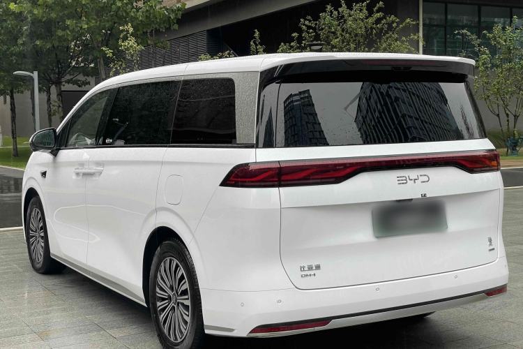 Used BYD Xia 2025 DM-i 1.5T 180km Excellence Model Exterior 2