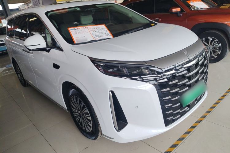Used BYD Xia 2025 DM-i 1.5T 180km Beyond Edition Exterior 2