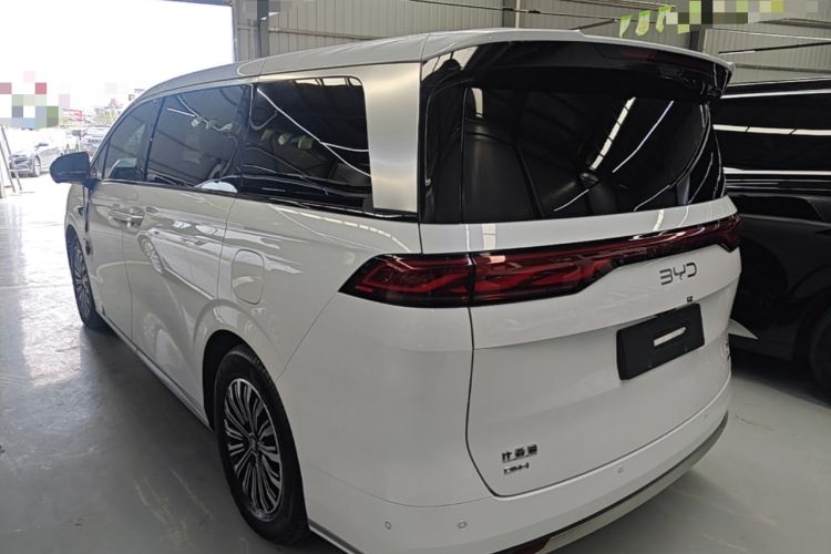 Used BYD Xia 2025 DM-i 1.5T 180km Beyond Edition Exterior 2