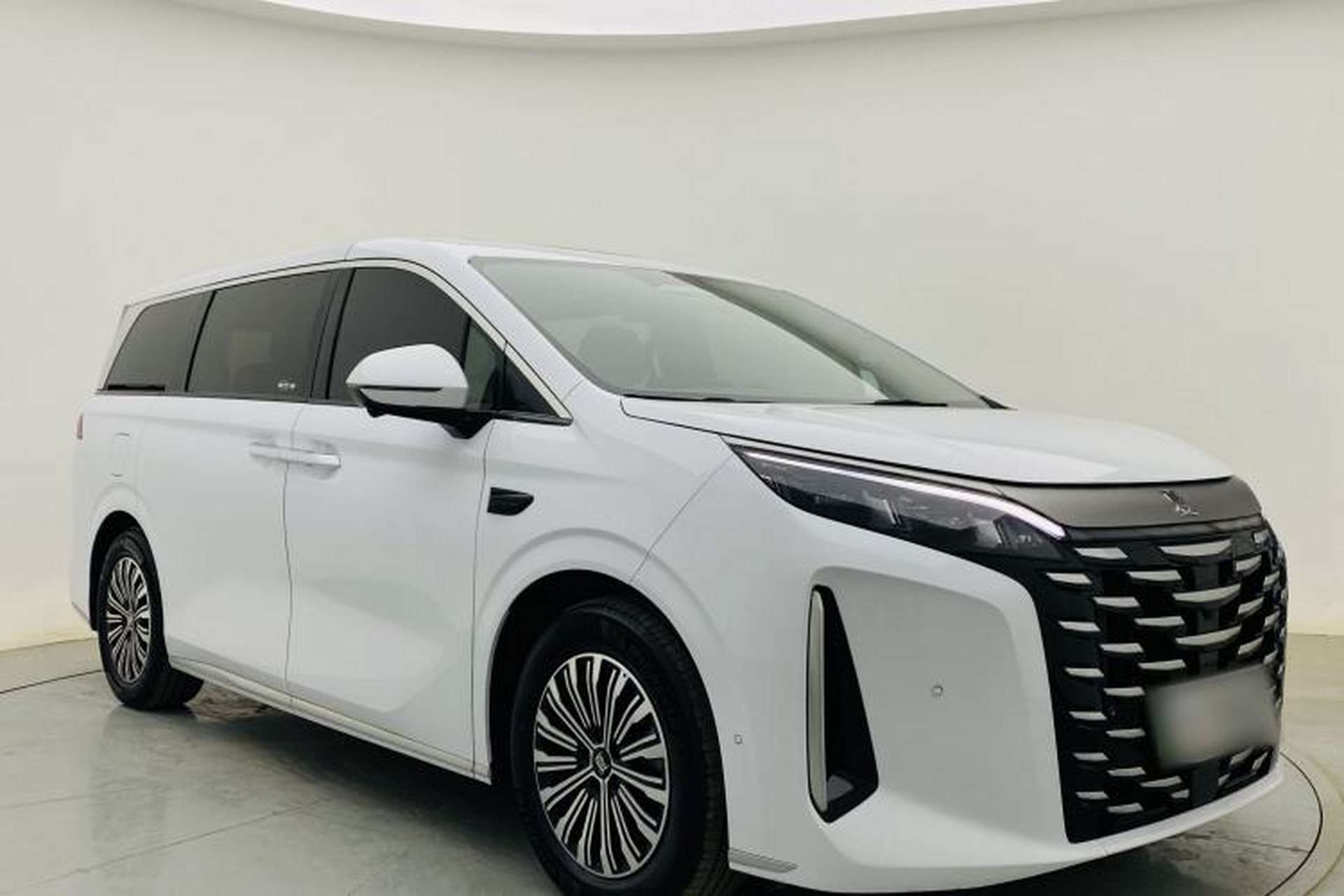 Used BYD Xia 2025 DM-i 1.5T 180km Excellence Model Exterior 3