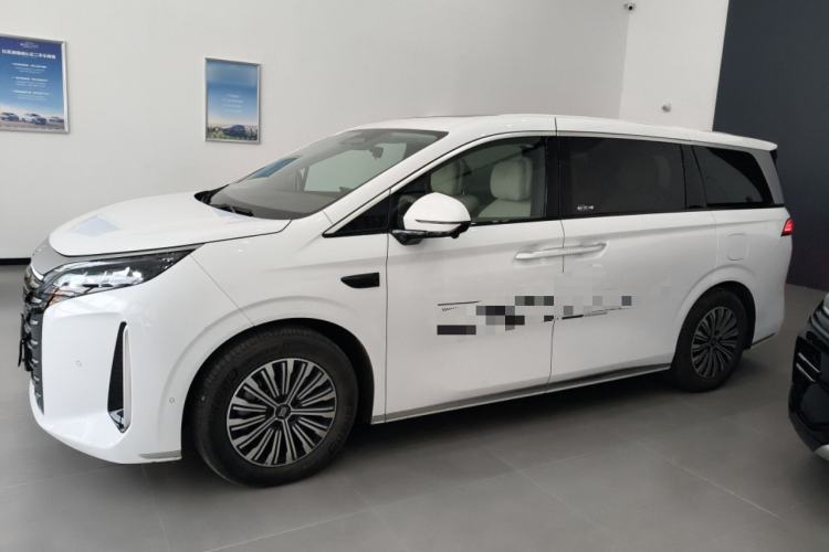 Used BYD Xia 2025 DM-i 1.5T 180km Beyond Edition Exterior 3