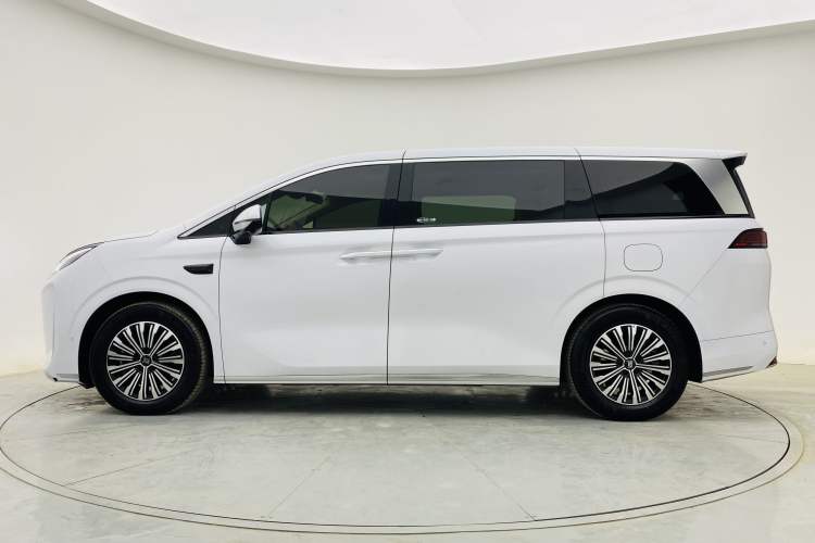 Used BYD Xia 2025 DM-i 1.5T 180km Excellence Model Exterior 4