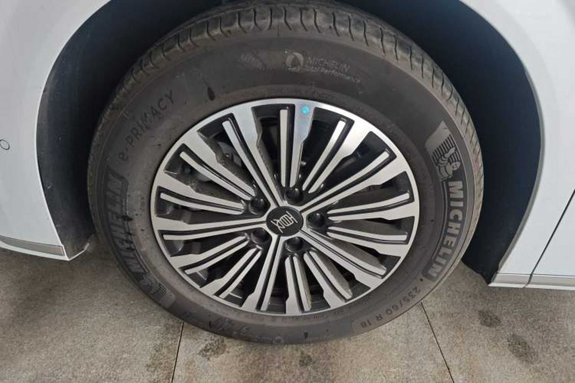 Used BYD Xia 2025 DM-i 1.5T 180km Excellence Model Exterior 4