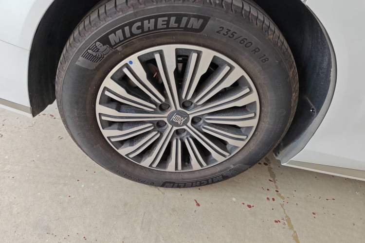 Used BYD Xia 2025 DM-i 1.5T 180km Beyond Edition Exterior 5