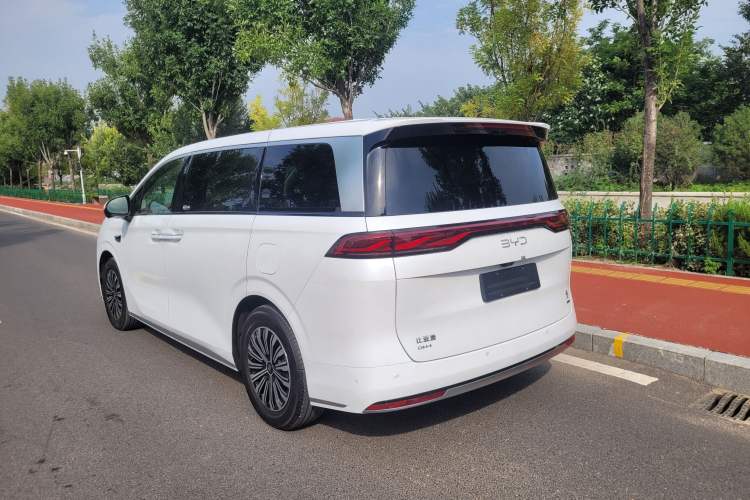 Used BYD Xia 2025 DM-i 1.5T 180km Beyond Edition Exterior 7