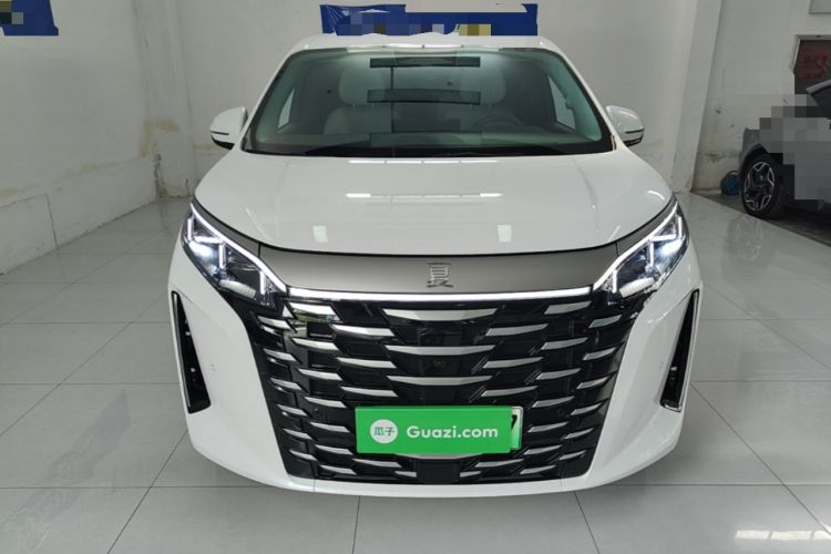 Used BYD Xia 2025 DM-i 1.5T 180km Beyond Edition Front