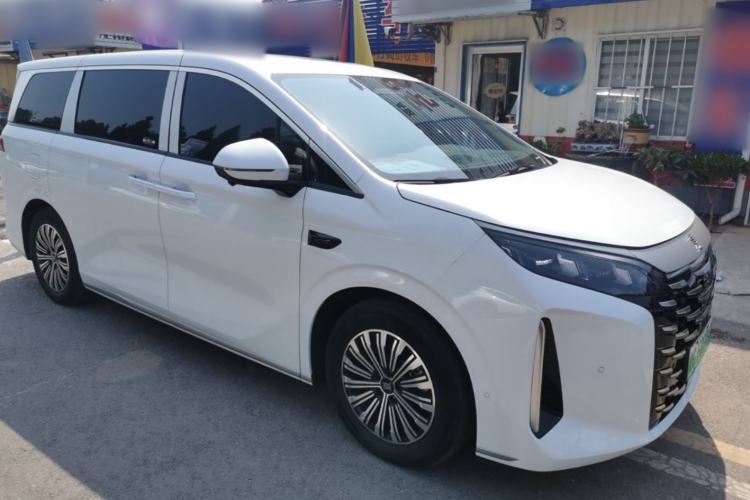 Used BYD Xia 2025 DM-i 1.5T 100km Supreme Edition Front Right 45 Deg