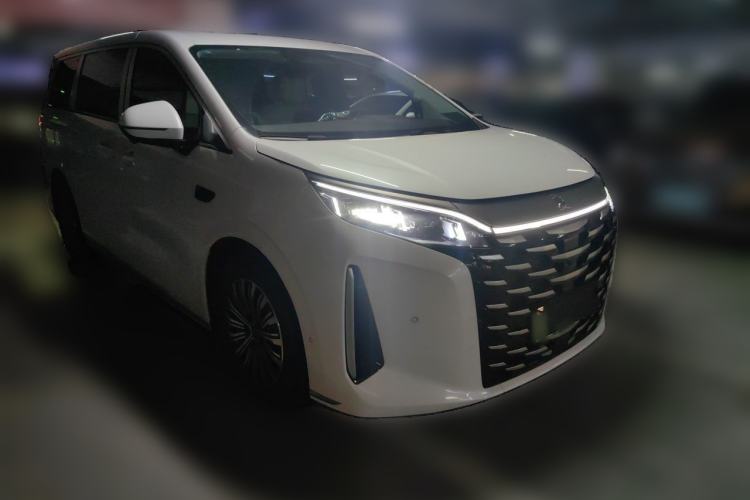Used BYD Xia 2025 DM-i 1.5T 100km Supreme Edition Front Right 45 Deg