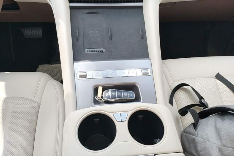 Used BYD Xia 2025 DM-i 1.5T 180km Excellence Model Gear Lever