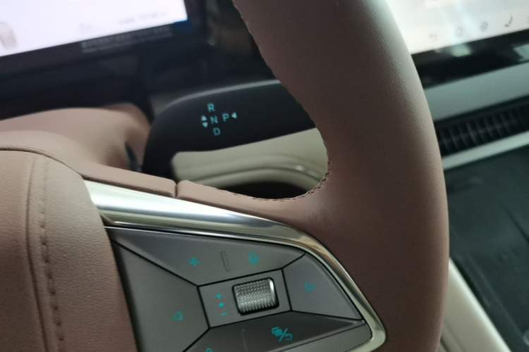 Used BYD Xia 2025 DM-i 1.5T 180km Excellence Model Gear Lever