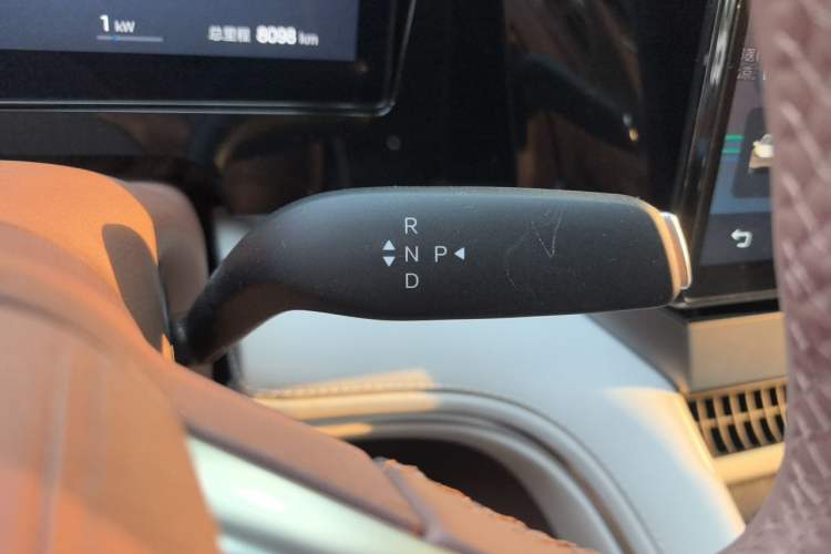 Used BYD Xia 2025 DM-i 1.5T 100km Supreme Edition Gear Lever