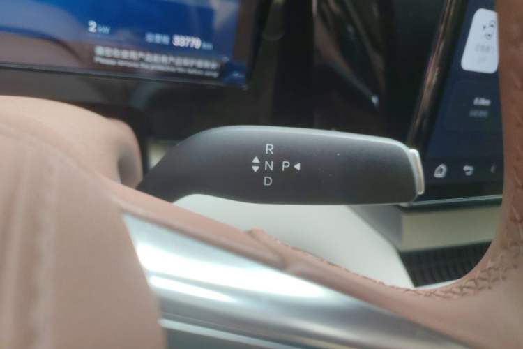 Used BYD Xia 2025 DM-i 1.5T 100km Supreme Edition Gear Lever