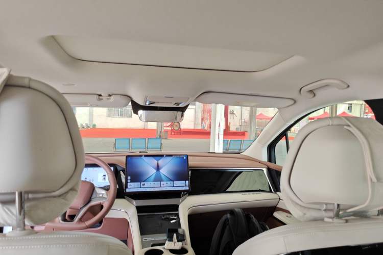 Used BYD Xia 2025 DM-i 1.5T 180km Beyond Edition Headliner